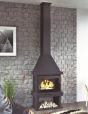 <h3>C-300</h3><hr><p>Equipo Elaborado en Acero hasta 4 mm.<br />
Cajón Cenicero Extraible.<br />
Puerta y Parrilla de Fundición.<br />
Sistema de Doble Combustión.<br />
Para mas información contacten con nosotros.</p>